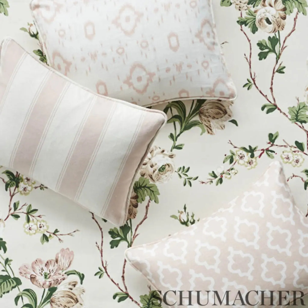Betty Wallpaper in an interior setting