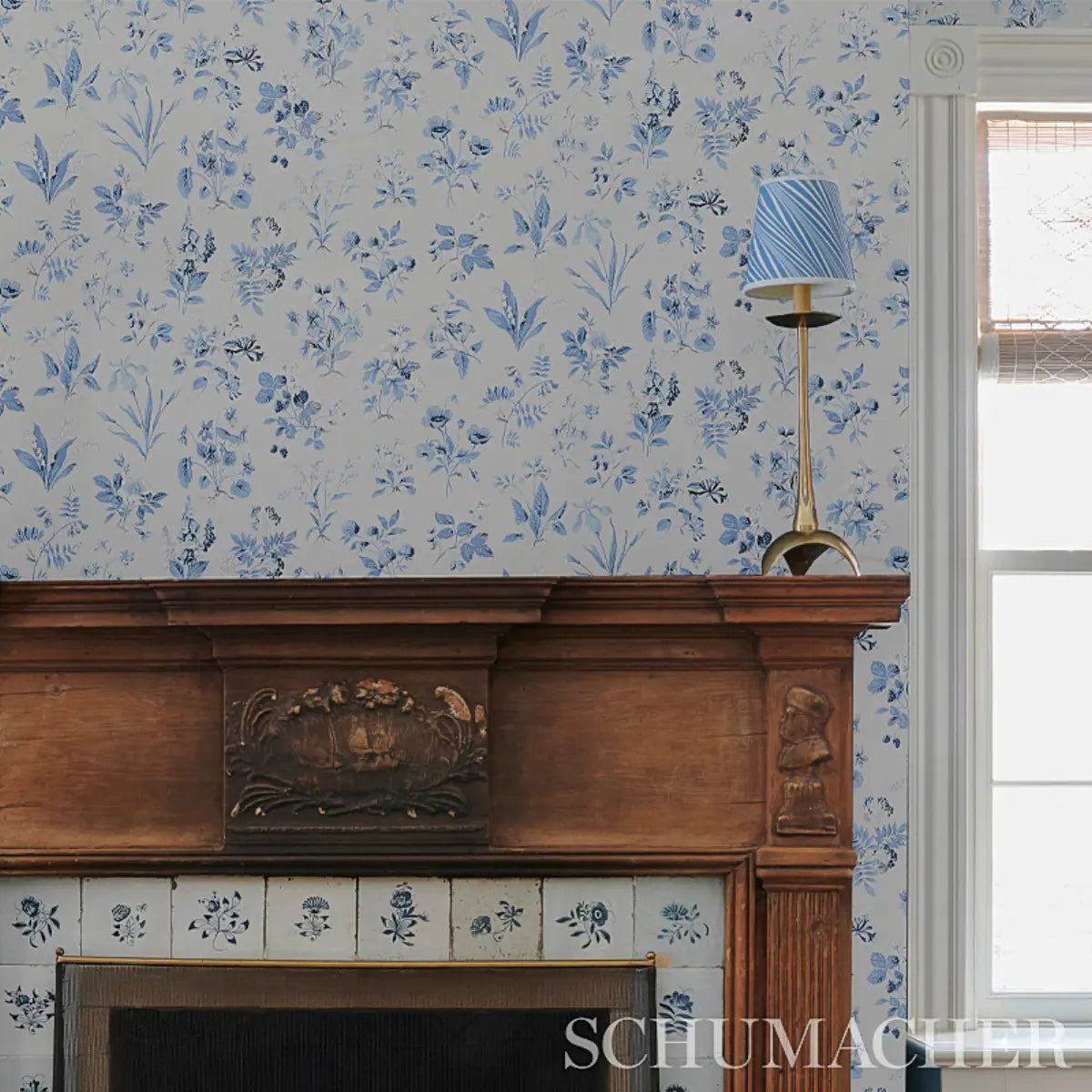 Floreana Wallpaper in an interior setting