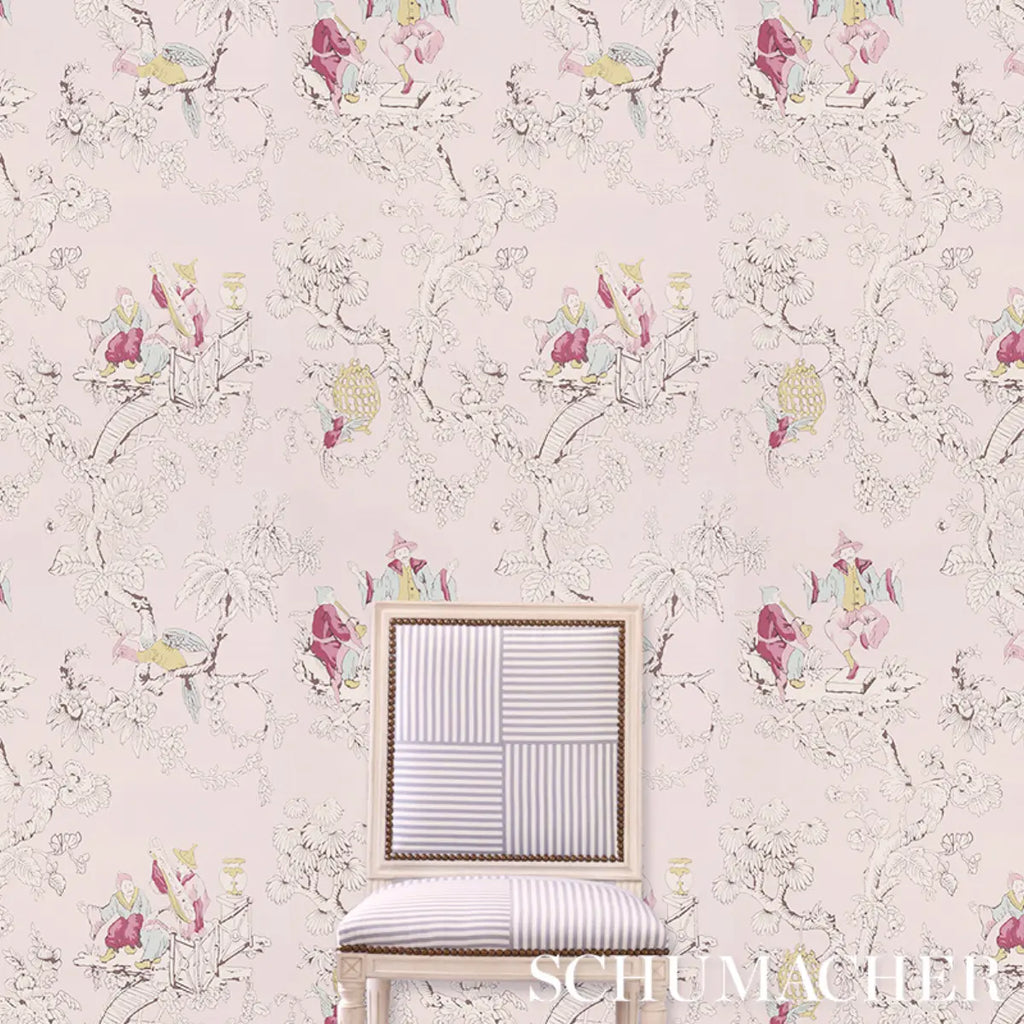 Chinoiserie Moderne Wallpaper in an interior setting