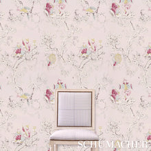 Load image into Gallery viewer, Chinoiserie Moderne Wallpaper in an interior setting