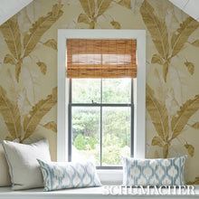 Load image into Gallery viewer, Erisimo Wallpaper in an interior setting