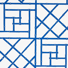 Load image into Gallery viewer, Trellis Wallpaper - Indigo