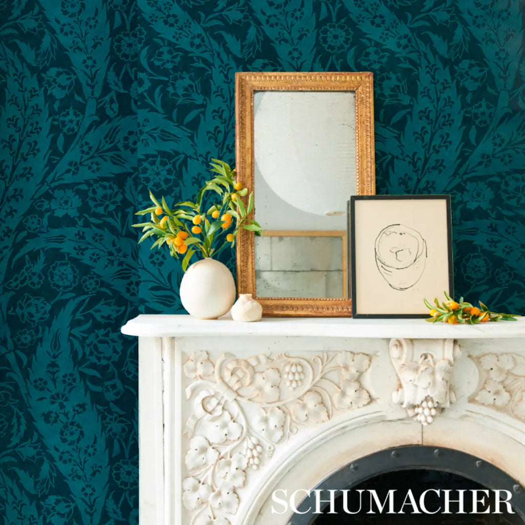 Saz Paisley Wallpaper in an interior setting