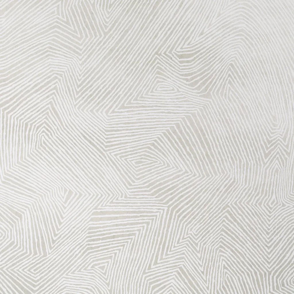 Labyrinth Grand Wallpaper - Soft Silver