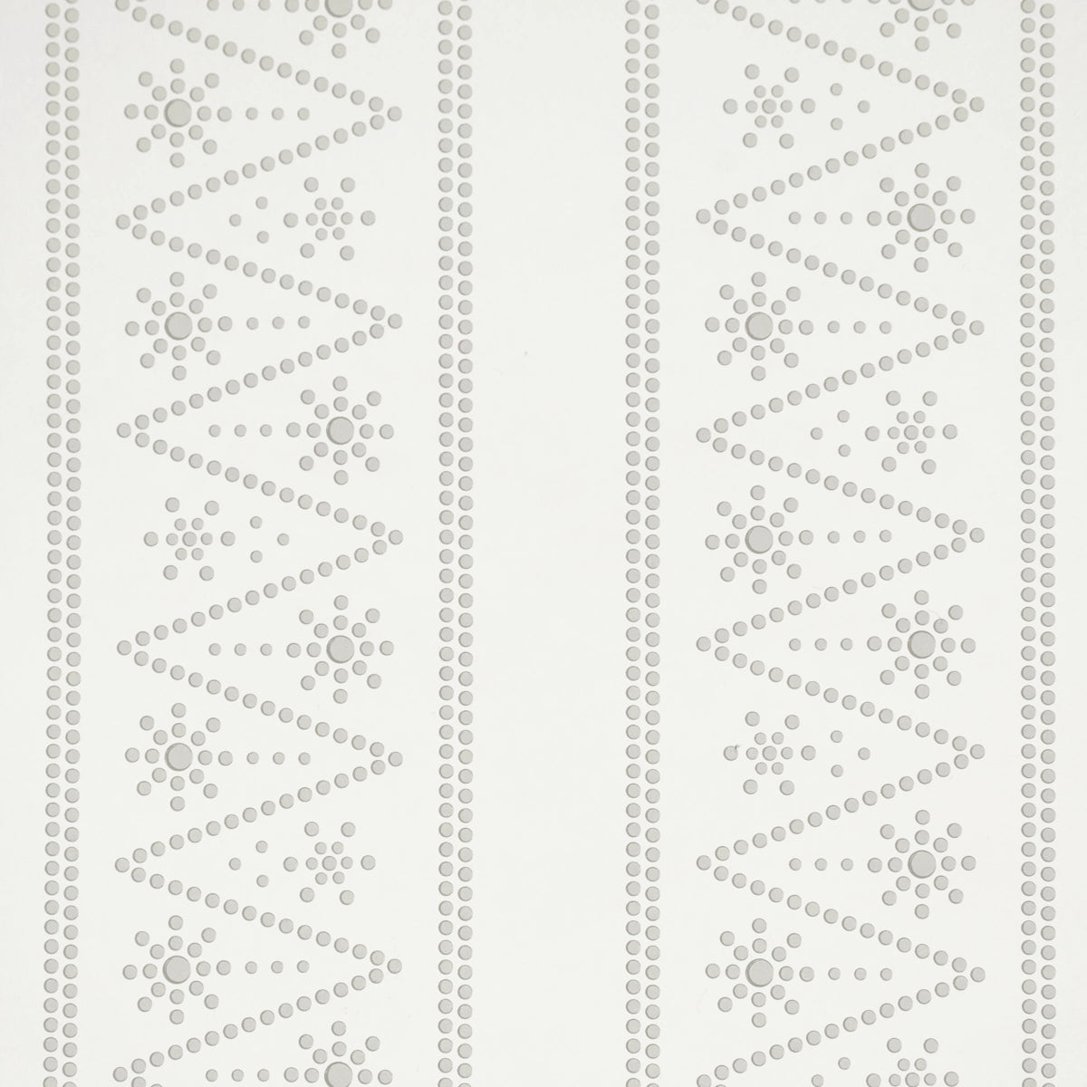 The Pearlies Wallpaper - Silver