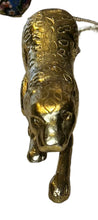 Load image into Gallery viewer, leopard statue