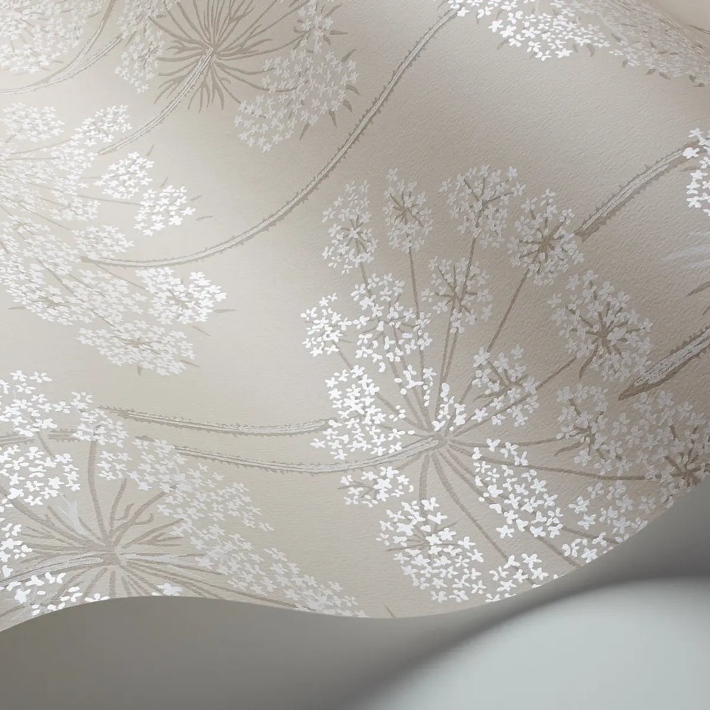 Ingrid Wallpaper in an interior setting