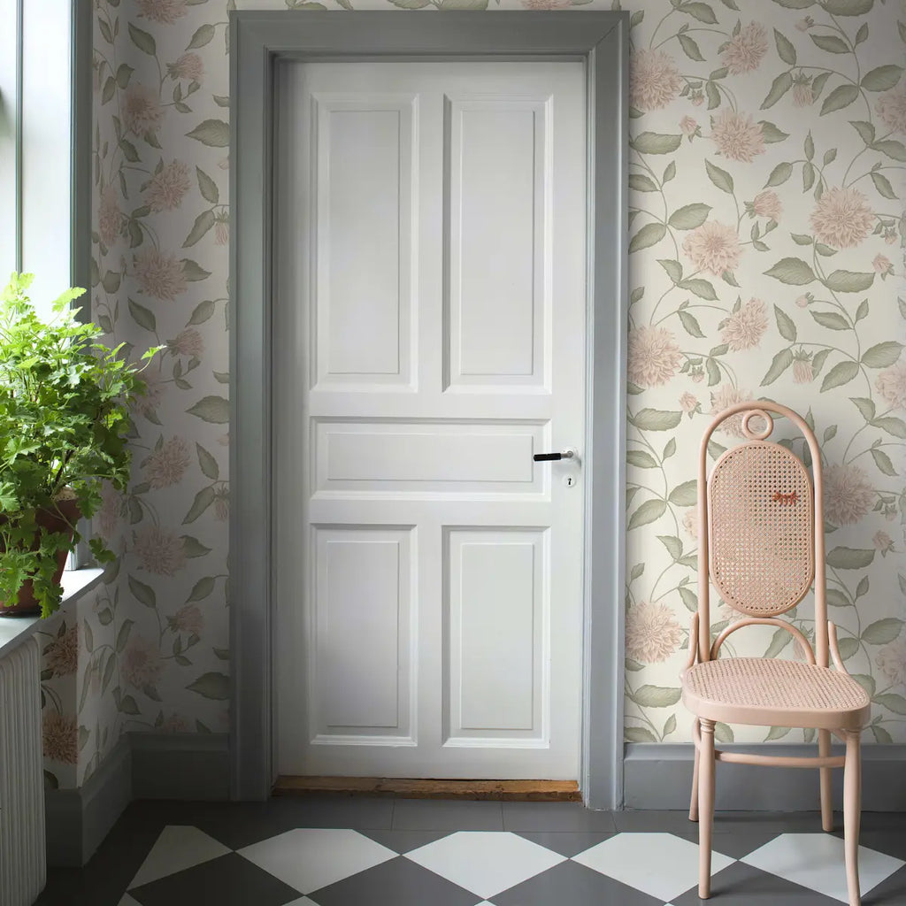 Dahliadröm Wallpaper in an interior setting