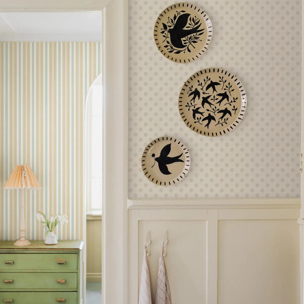 Skogsstjärna Wallpaper in an interior setting