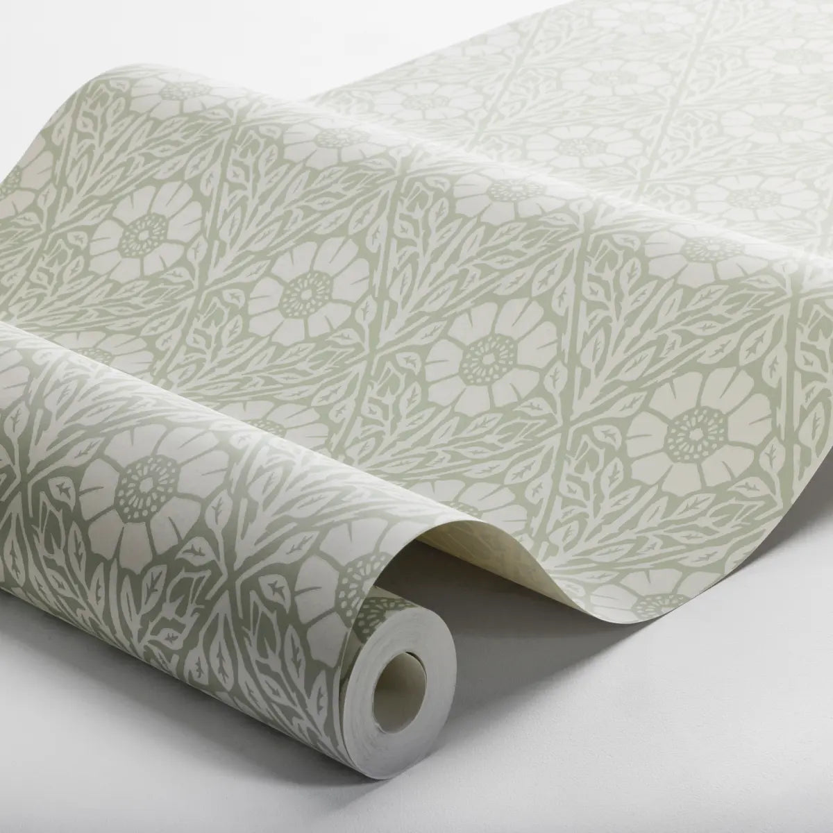 Nyponros Wallpaper in an interior setting