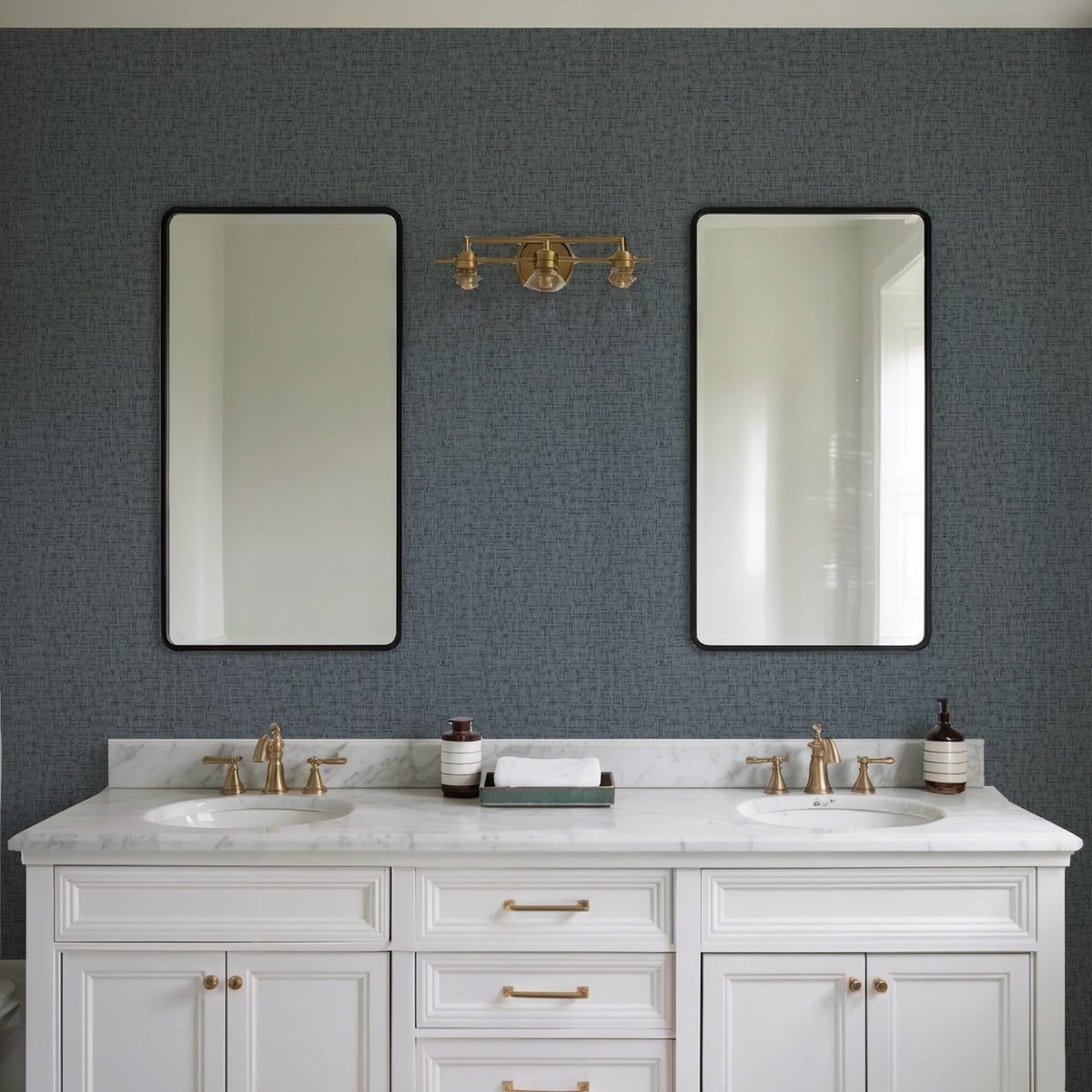 Crosshatch Weave Wallpaper - Dark Gray room view