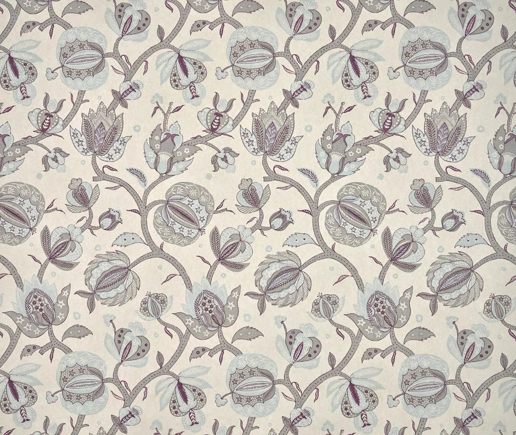 Segolene Wallpaper - Porcelain pattern detail