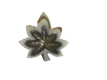 Load image into Gallery viewer, agate carved maple leaf dish