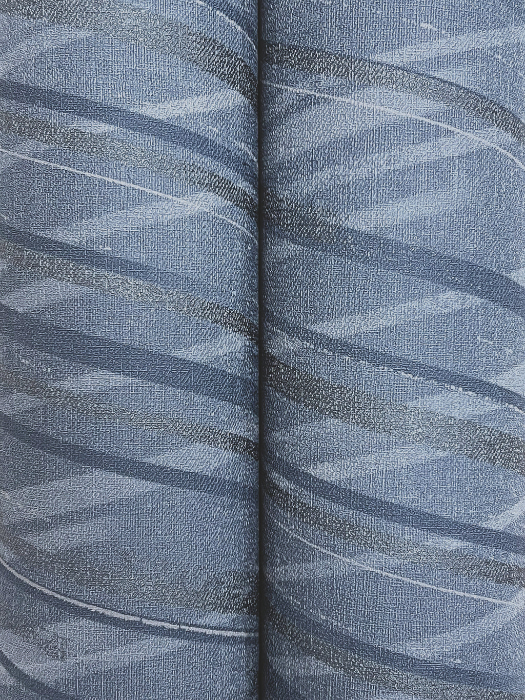 Focal Point Wide Width Wallpaper - Blue wallpaper detail