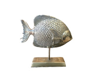 Load image into Gallery viewer, vintage mid-century brass angelfish sculpture