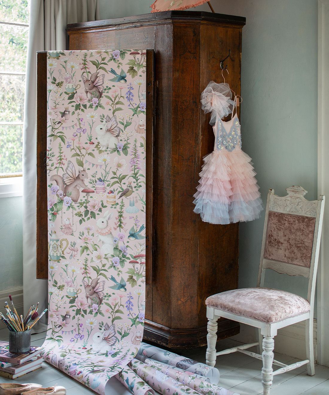 Garden Party Wallpaper • Roll of Wallpaper