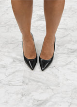 Load image into Gallery viewer, Cameron Peel &amp; Stick Floor Tiles