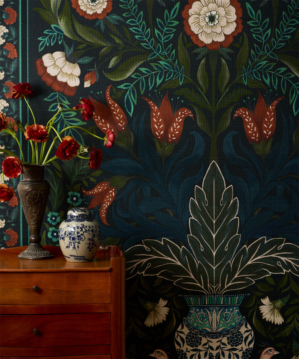 Pavilion Garden Grasscloth Wallpaper - Colorway: Topaz - Rich Traditions Collection - Insitu