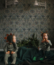 Load image into Gallery viewer, Paloma Wallpaper - Colorway: Winter - Insitu