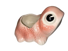 Load image into Gallery viewer, hobnail frog cachepot