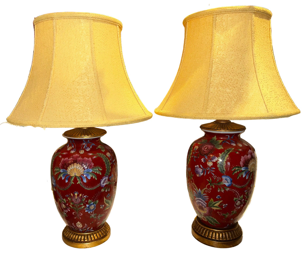 pair red ginger jar lamps w/ shade