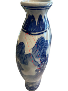 blue and white porclean vase