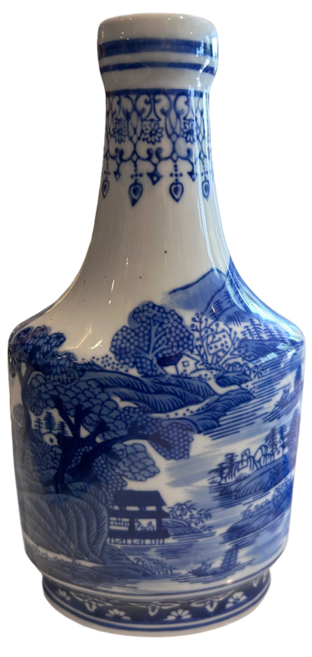 blue & white porclean vase narrow neck