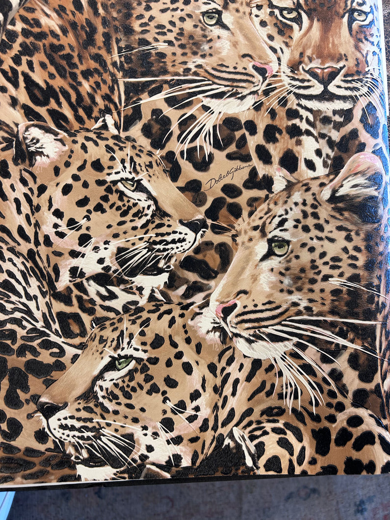 Leopards Wallpaper By Dolce & Gabbana
