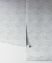 Load image into Gallery viewer, Shoal Wallpaper • Floral Wallpaper • Vintage • Rolls