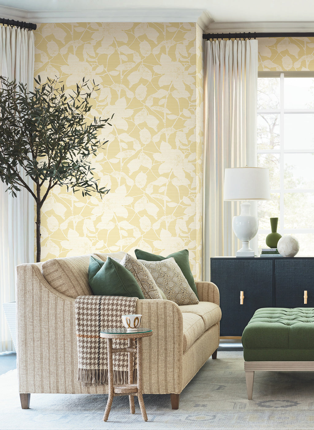 Solange Wallpaper - Butter room setting
