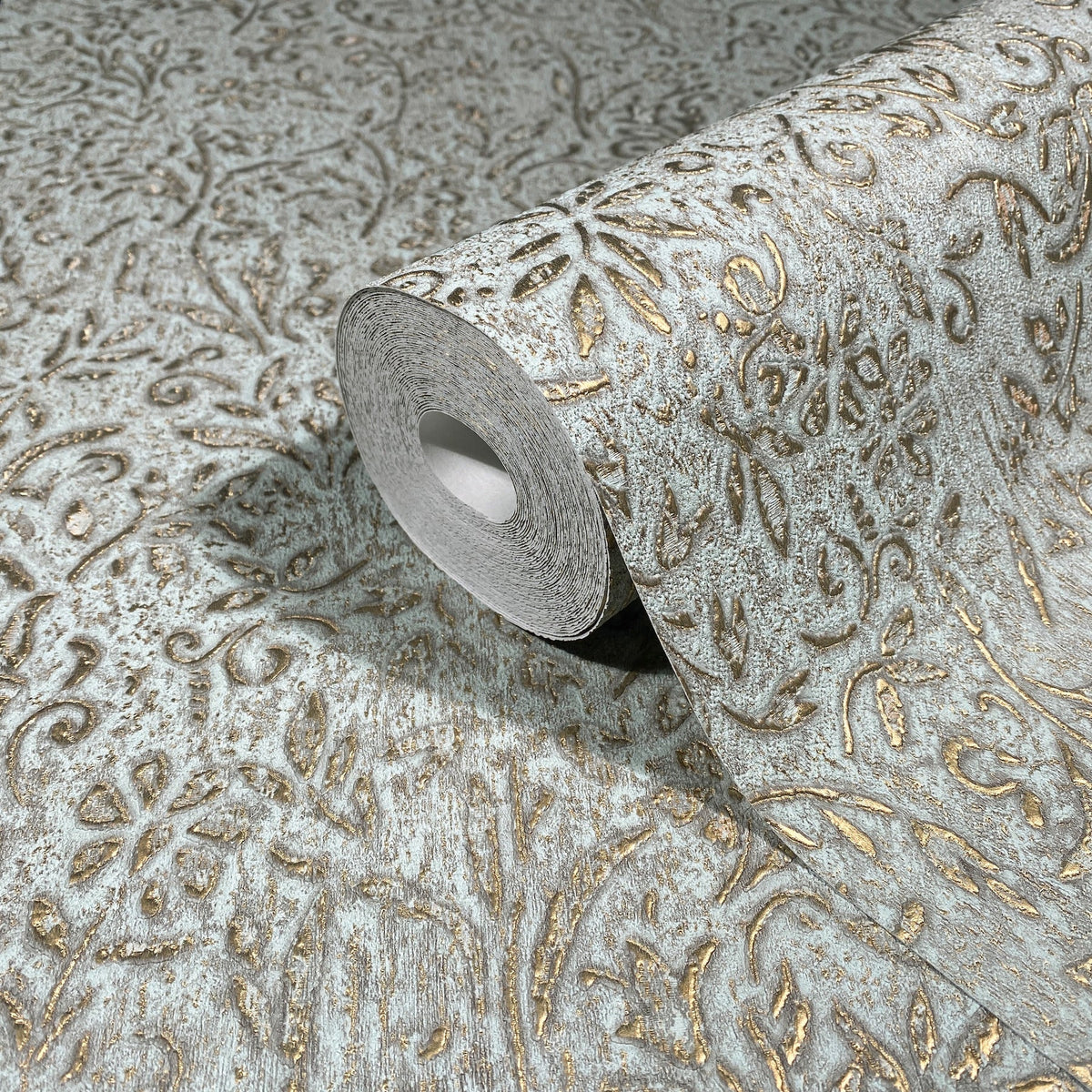 Sculpted Floral