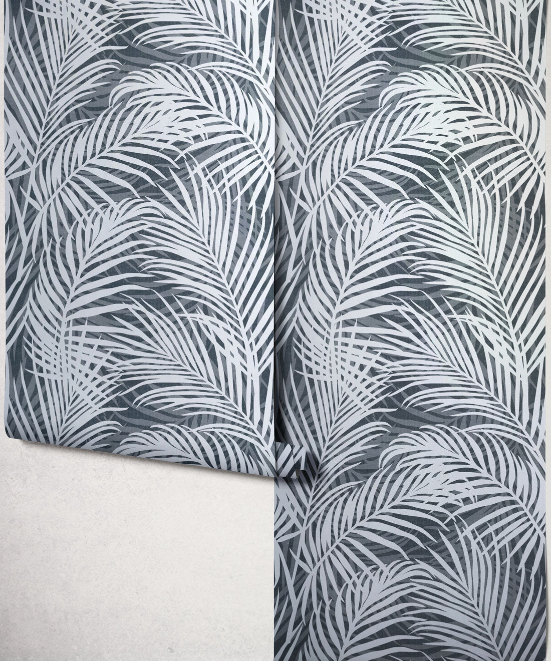 Laguna Palms Metallic Wallpaper - Colourway: - Roll