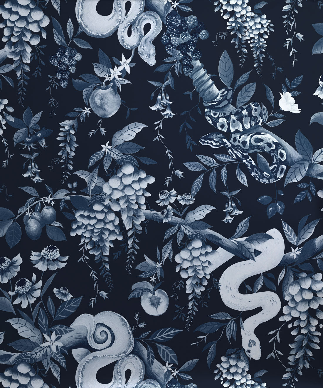 Snake Charmer Metallic Wallpaper - Colourway: Delft (Silver) - Swatch