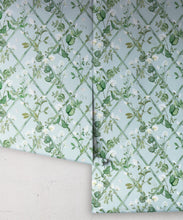 Load image into Gallery viewer, Petite Climbing Sweet Pea Wallpaper • Light Provence • Rolls