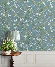 Load image into Gallery viewer, Grande Climbing Sweet Pea Wallpaper • Provence &amp; Cane • Insitu