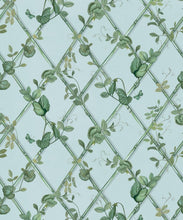 Load image into Gallery viewer, Petite Ivy Wallpaper • Light Provence • Swatch