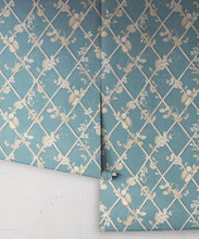 Load image into Gallery viewer, Petite Ivy Wallpaper • Provence &amp; Cane • Rolls