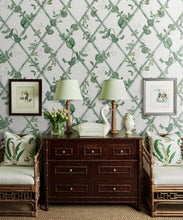 Load image into Gallery viewer, Grande Ivy Wallpaper • Irish Linen &amp; Green • Insitu