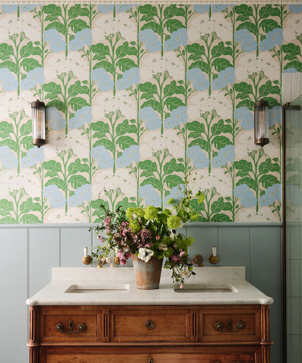 Cow Parsley Wallpaper - Colourway: Powder - Insitu