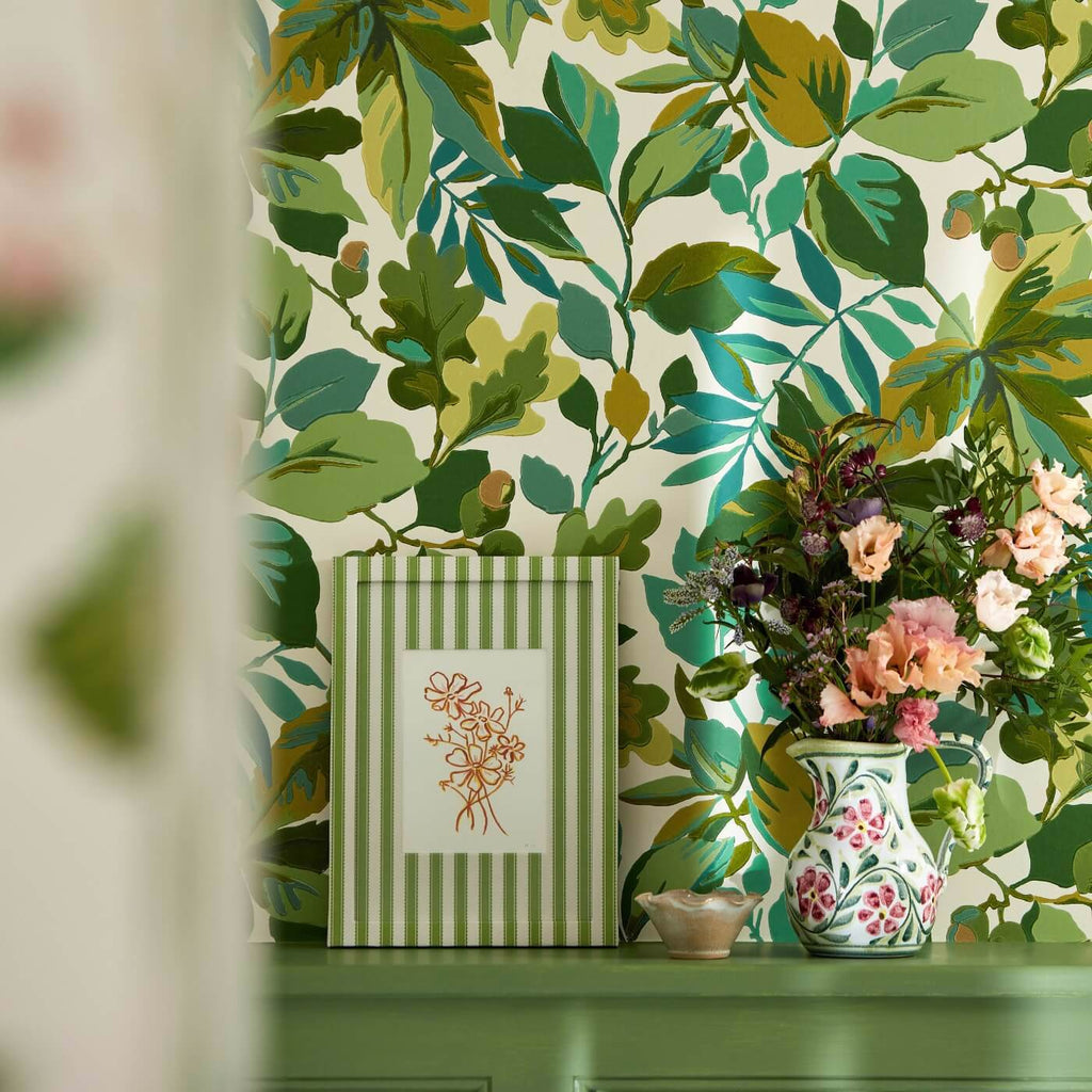 Robin's Wood Wallpaper by Sanderson lifestyle room scene