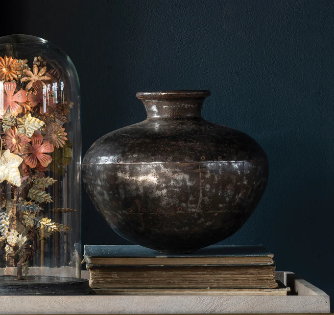 metal water pot