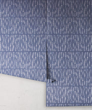 Load image into Gallery viewer, Cercles Deux Wallpaper • Blue Navy • Rolls