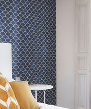 Load image into Gallery viewer, Ecailles Wallpaper • Midnight White • Insitu