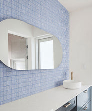 Load image into Gallery viewer, Lignes Deux Wallpaper • Blue Navy • Insitu