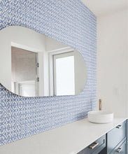 Load image into Gallery viewer, Lignes Deux Wallpaper • Snow Navy • Insitu