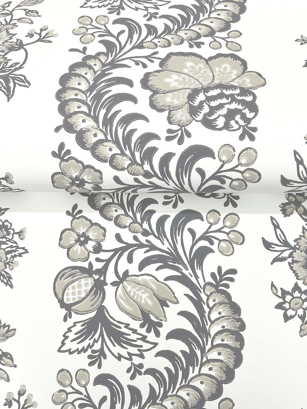 Beaumont Wallpaper - Charcoal wallpaper detail