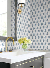 Load image into Gallery viewer, Sylvie Wallpaper lifestyle room setting