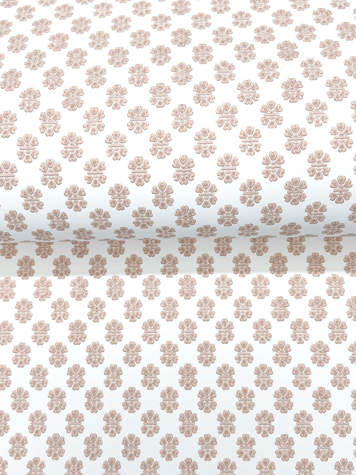 Brioni Wallpaper - Pink wallpaper detail