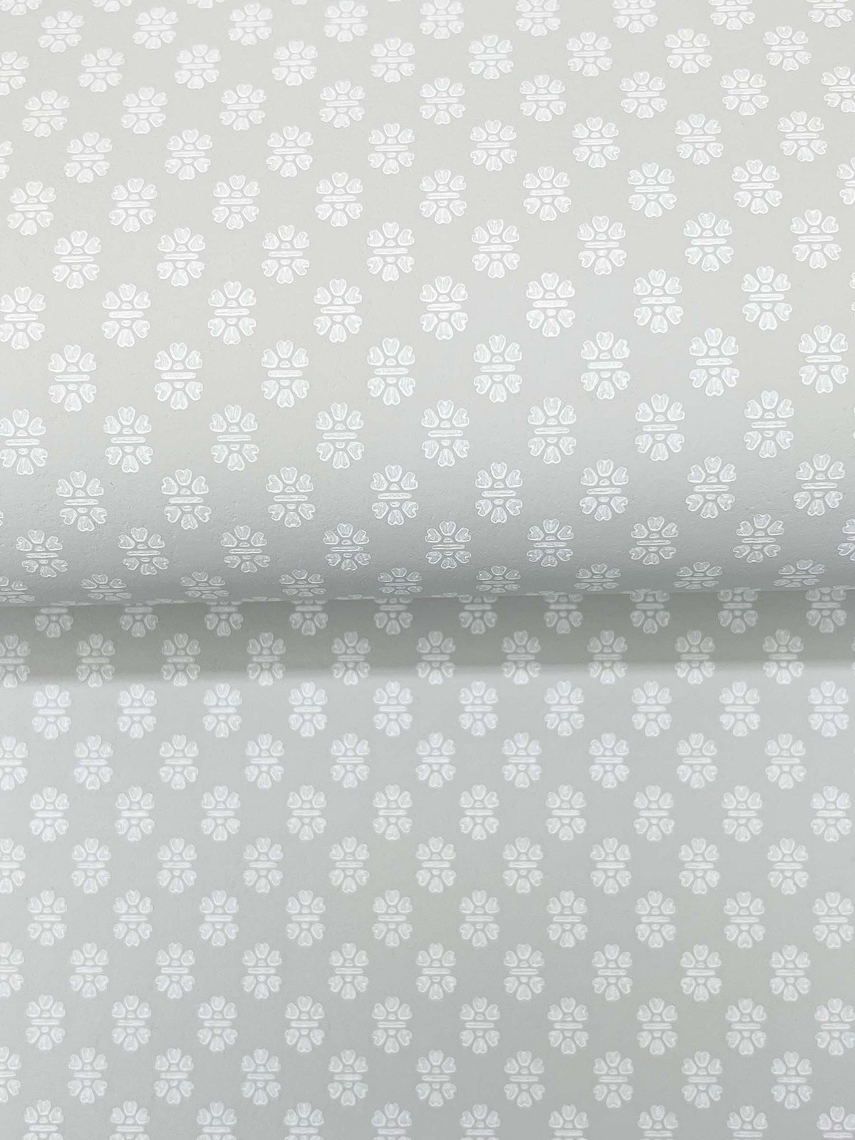 Brioni Wallpaper - Grey wallpaper detail