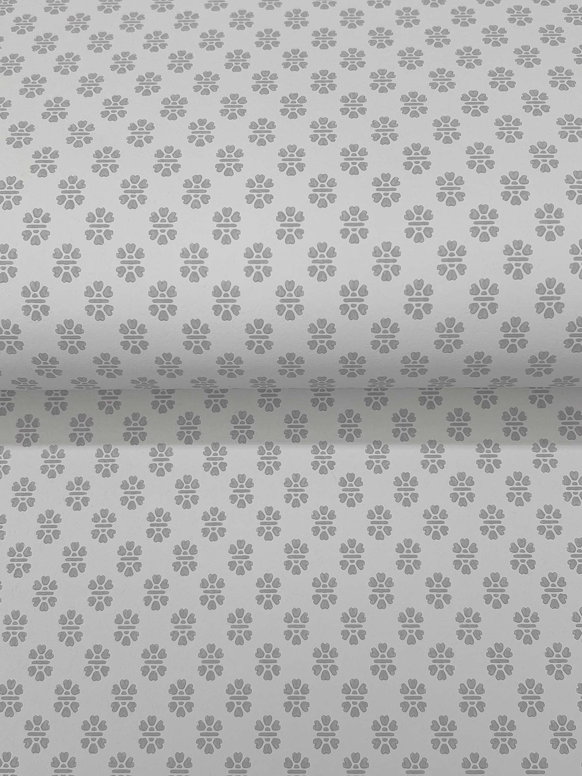 Brioni Wallpaper - Neutral wallpaper detail
